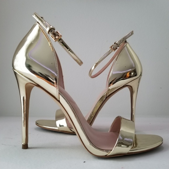 crocs slip resistant women's shoes